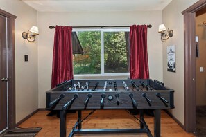 Spielezimmer