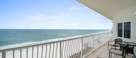 Coral Reef Resort rental 1306 - 4 Bedrooms Direct Beachfront - Huge Balconies