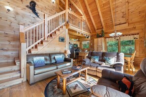 Indoors, Hardwood, Architecture, Building, Furniture