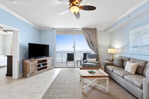 Living Area with Gulf Views