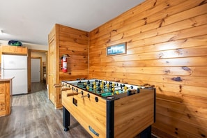 Spielezimmer