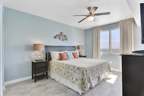 Gulf Front Primary Bedroom with King Size Bed
