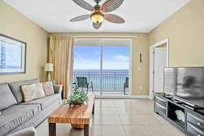 Living Area with Direct Beach and Gulf Views