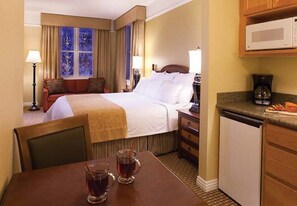 Lock-out Bedroom & Kitchen