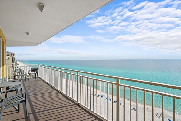 Sterling Reef rental 1401 - Beachfront in Panama City Beach, FL - Corner unit