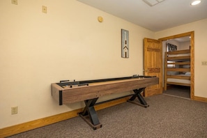 Spielezimmer
