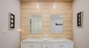 1 Osprey - Private Bathroom Vanity