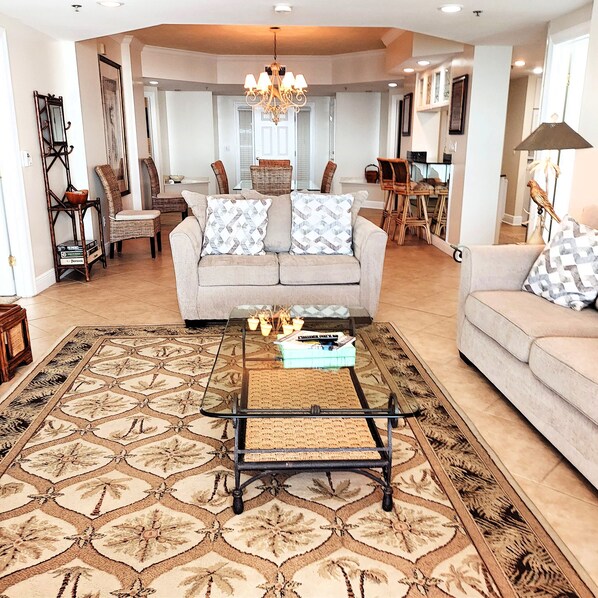 Living Room to Entry!