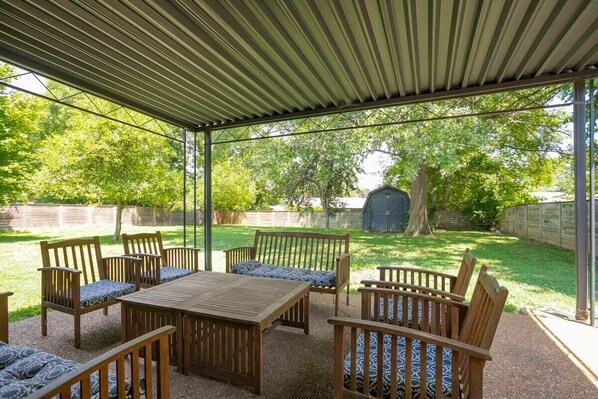 Back patio access off den.
