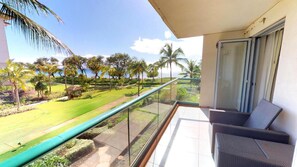 Large sunny and breezy balcony    HKH-204
