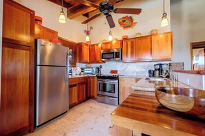 Indigo Belize 5C Kitchen