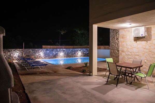 Holiday Home Swimming Pool
