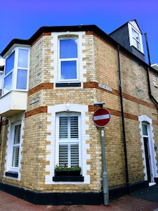 Cosy period house near the beaches in the heart of Teignmouth