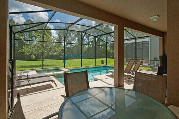 3150-Patio.jpg