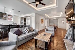 Furniture, Indoors, Living Room, Couch, Hardwood