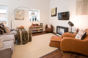 Stables - sitting room area