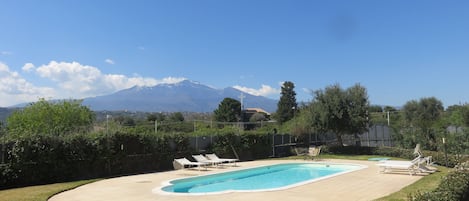 piscina vista ETNA