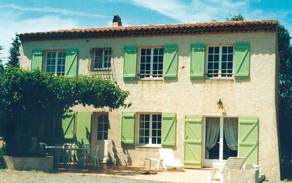 Photo 0