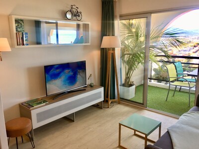 Apartment 2 rooms CANNES, sea view, pool, parking