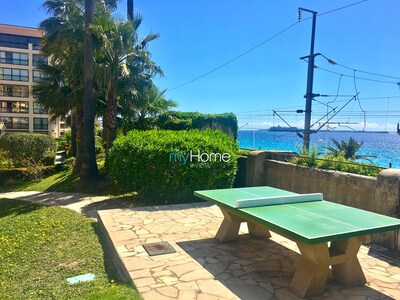 Apartment 2 rooms CANNES, sea view, pool, parking