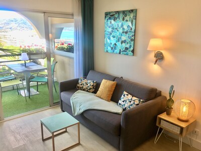 Apartment 2 rooms CANNES, sea view, pool, parking