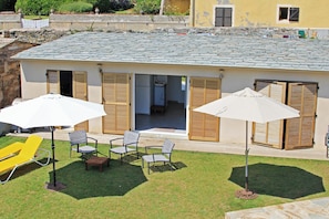 Façade