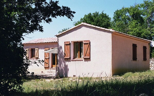 Photo 0