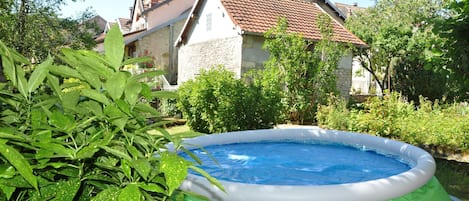 Vue sur piscine