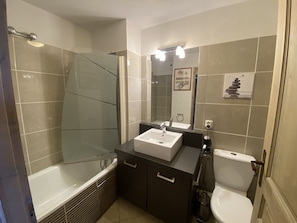 Bain