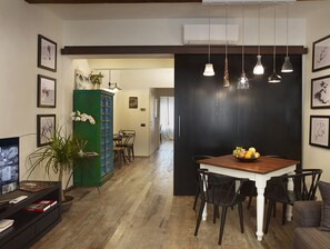 Tabata - Dining - living room