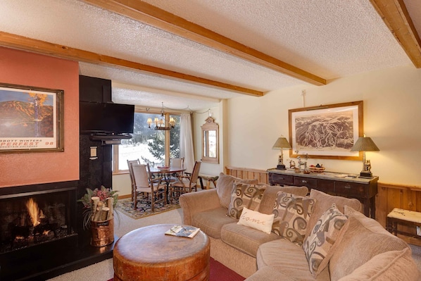 You'll feel the spaciousness of this large one-bedroom as soon as you walk in!