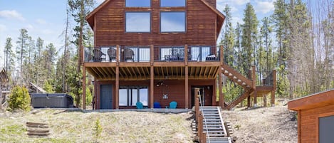 Front exterior - Powder Moose Villa - Breckenridge Vacation Rental