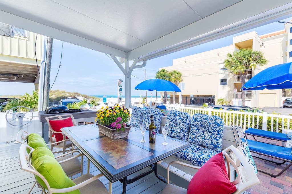 Beach House Just A 30 Seconds Walk To, Outdoor Furniture Clearwater Florida