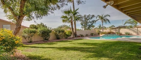 Luscious backyard with large diving pool