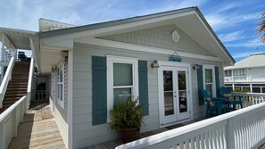 Front Entrance & Multi Level Decks for the Best Views
