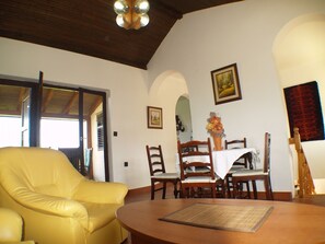 Dining room 2