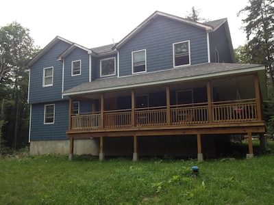 Mount snow New 5br+loft, Hottub, Sports bar, Game room