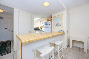 Driftwood 6D-12