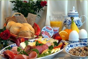 Breakfast meal