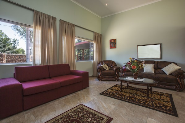 The Lounge