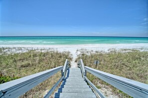 Private beach access!