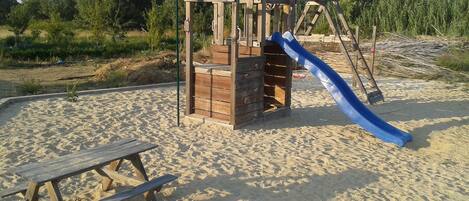 Children's play area - outdoor