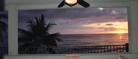 Another sunset dinner from the extra large ocean front lanai. 