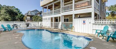 Private Pool Area