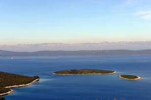 Bokašinj Cave with Planatak Islands