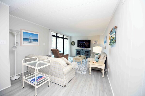 LIVING-AREA