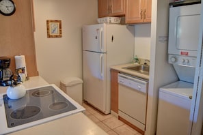 Kitchen and in unit washer/dryer