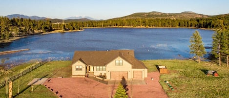 Luxury Lake Front Home