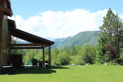 1 Bedroom Lodge Rental, Sleep 4, 2 Minutes From West Glacier