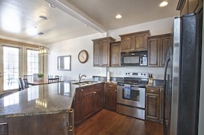 Kitchen - fully stocked with basic cookware.